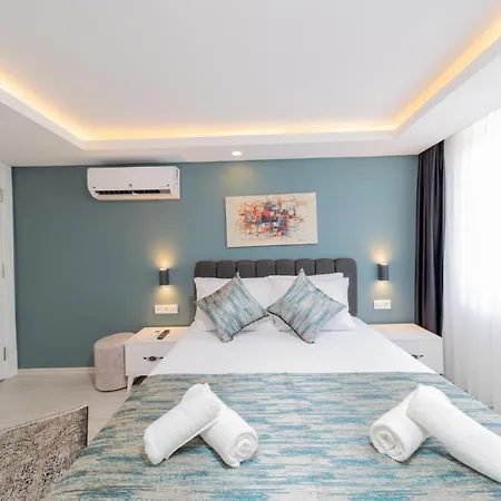 Flat 10 Min To Mermerli In Apartment